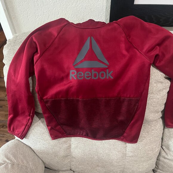 Reebok Boys XL 14/16 Maroon Red and Black Hoodie Pull Over 100% Polyester - Picture 1 of 3